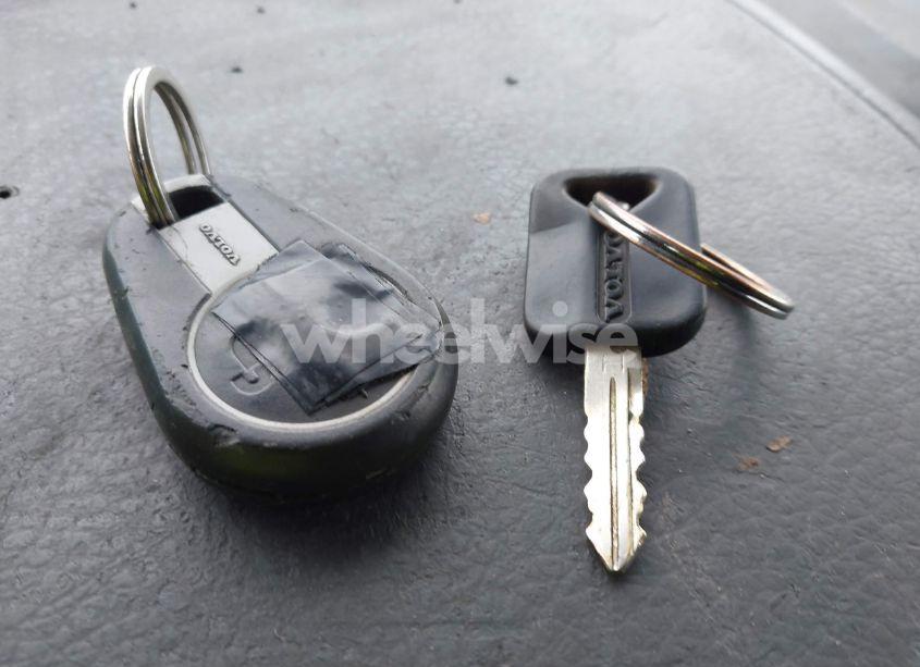 Photo 10 of 2010 Volvo Vn VNL (VIN 4V4NC9EJ6AN291891)