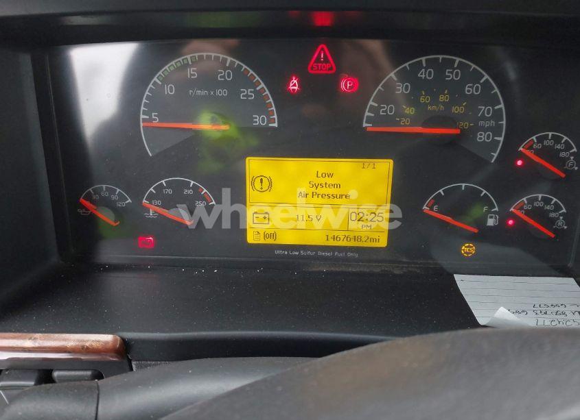 Photo 5 of 2010 Volvo Vn VNL (VIN 4V4NC9EJ6AN291891)