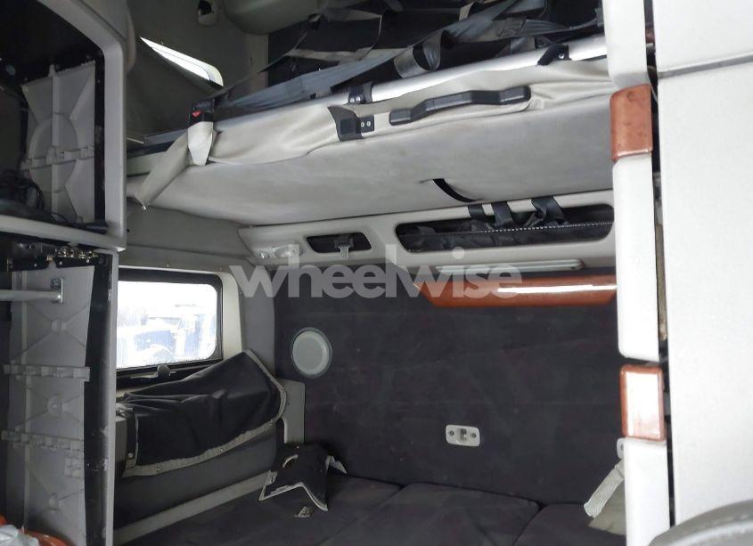 Photo 7 of 2010 Volvo Vn VNL (VIN 4V4NC9EJ6AN291891)