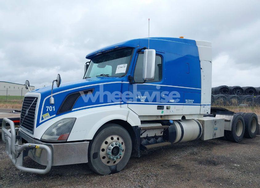 Photo 11 of 2012 Volvo Vn (VIN 4V4NC9EJ6CN542458)
