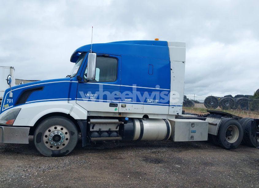 Photo 14 of 2012 Volvo Vn (VIN 4V4NC9EJ6CN542458)