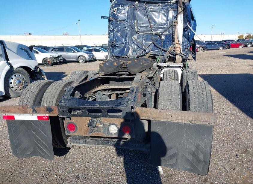 Photo 15 of 2019 Volvo Vnl (VIN 4V4NC9EJ7KN195592)