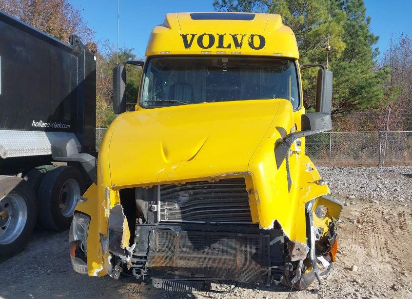 Photo 12 of 2011 Volvo Vn VNL (VIN 4V4NC9EJ9BN297394)