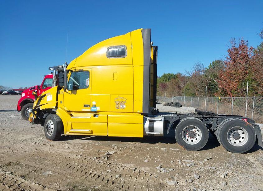 Photo 14 of 2011 Volvo Vn VNL (VIN 4V4NC9EJ9BN297394)