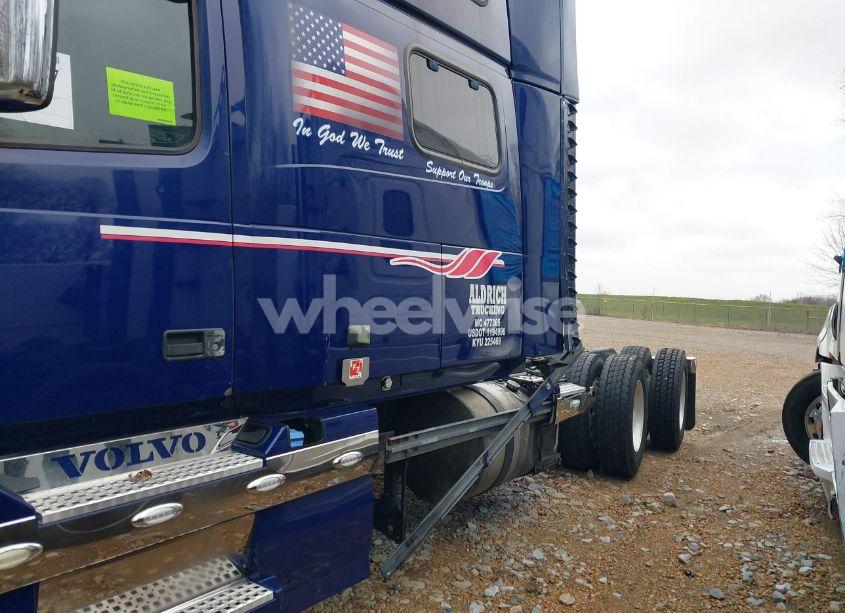 Photo 11 of 2011 Volvo Vn VNL (VIN 4V4NC9EJ9BN533879)