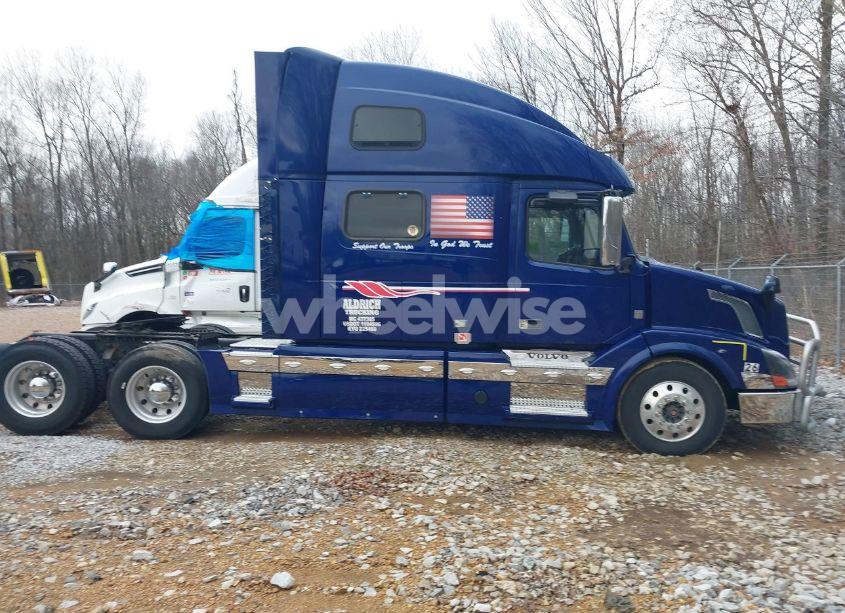 Photo 13 of 2011 Volvo Vn VNL (VIN 4V4NC9EJ9BN533879)