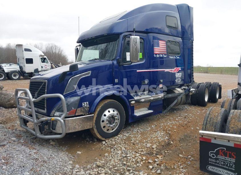 Photo 2 of 2011 Volvo Vn VNL (VIN 4V4NC9EJ9BN533879)