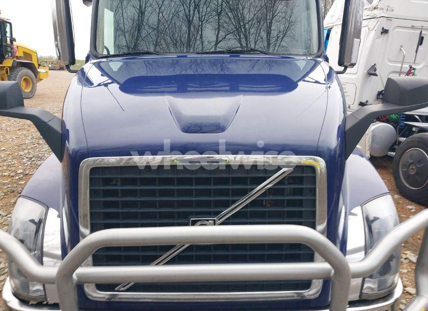 Photo 9 of 2011 Volvo Vn VNL (VIN 4V4NC9EJ9BN533879)