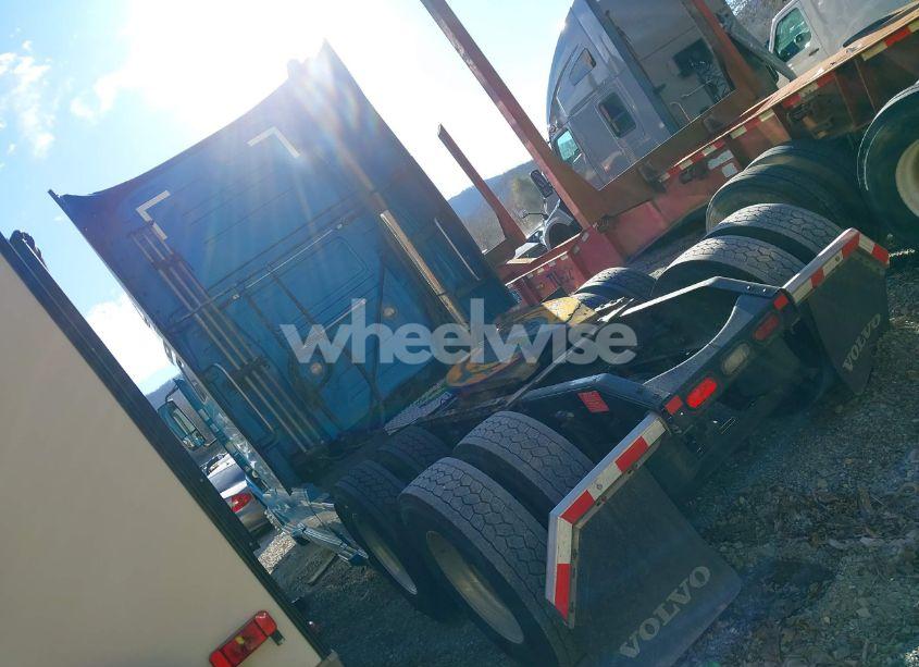 Photo 3 of 2019 Volvo Vnl (VIN 4V4NC9EJ9KN207967)