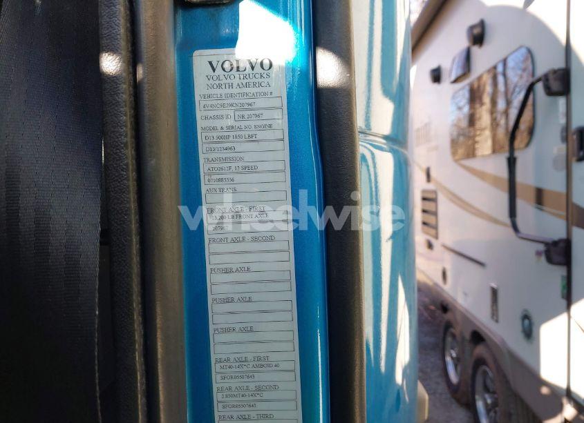 Photo 8 of 2019 Volvo Vnl (VIN 4V4NC9EJ9KN207967)