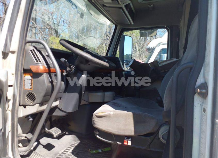 Photo 7 of 2008 Volvo Vn VNL (VIN 4V4NC9GH18N460137)