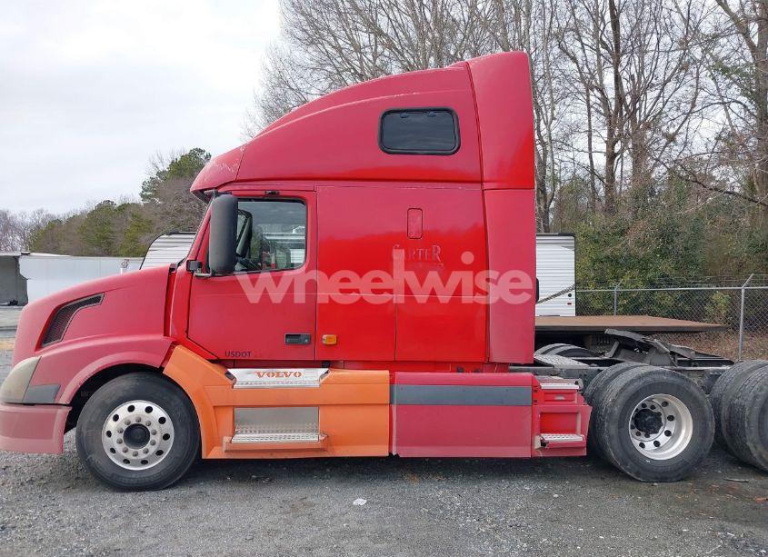 Photo 17 of 2005 Volvo Vn VNL (VIN 4V4NC9GH25N388120)