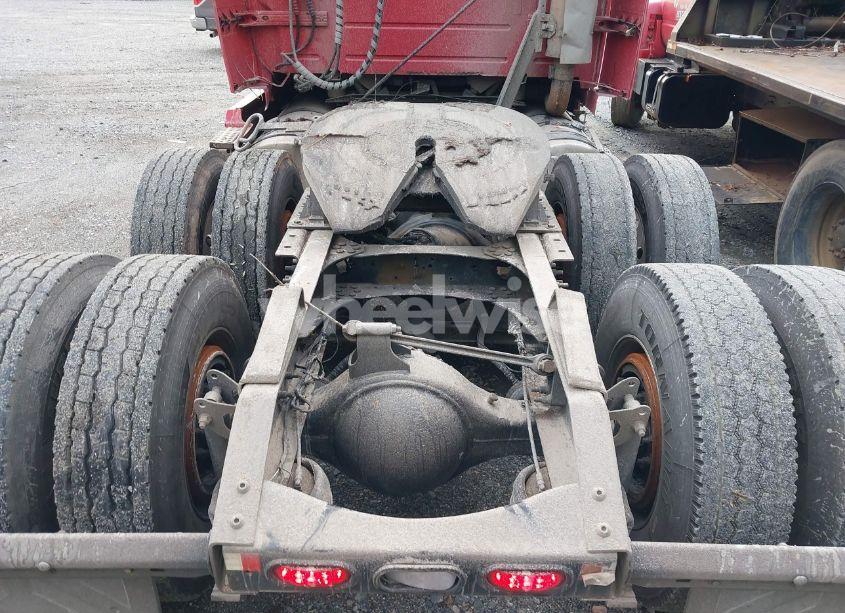 Photo 20 of 2005 Volvo Vn VNL (VIN 4V4NC9GH25N388120)