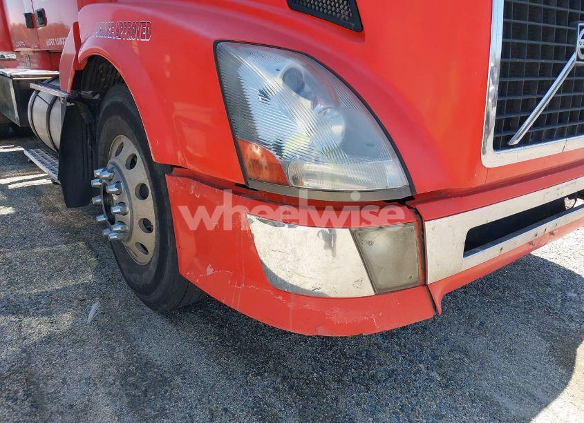 Photo 17 of 2004 Volvo Vn VNL (VIN 4V4NC9GH54N372640)