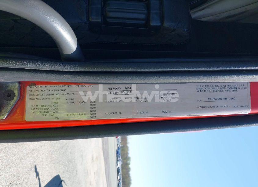 Photo 8 of 2004 Volvo Vn VNL (VIN 4V4NC9GH54N372640)