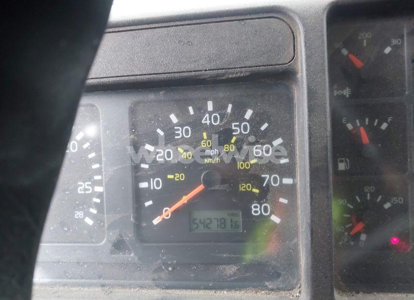 Photo 5 of 2002 Volvo Vn VNL (VIN 4V4NC9JJ42N259500)