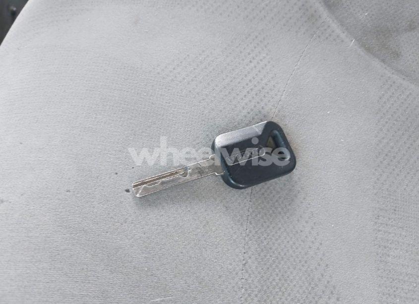 Photo 10 of 2004 Volvo Vn VNL (VIN 4V4NC9TJ94N357034)