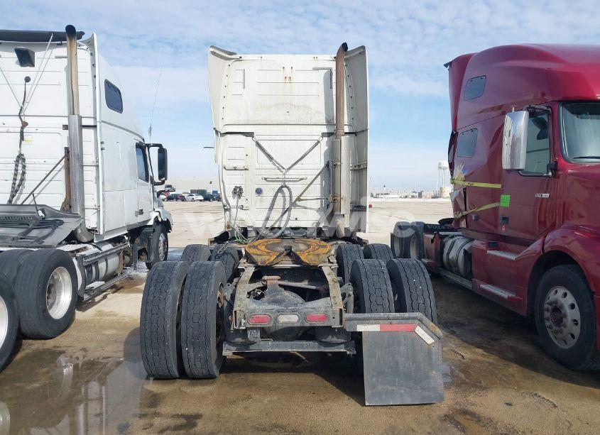 Photo 18 of 2004 Volvo Vn VNL (VIN 4V4NC9TJ94N357034)