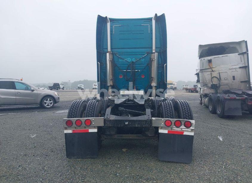 Photo 15 of 2001 Volvo Vn VNL (VIN 4V4NC9TJX1N325933)