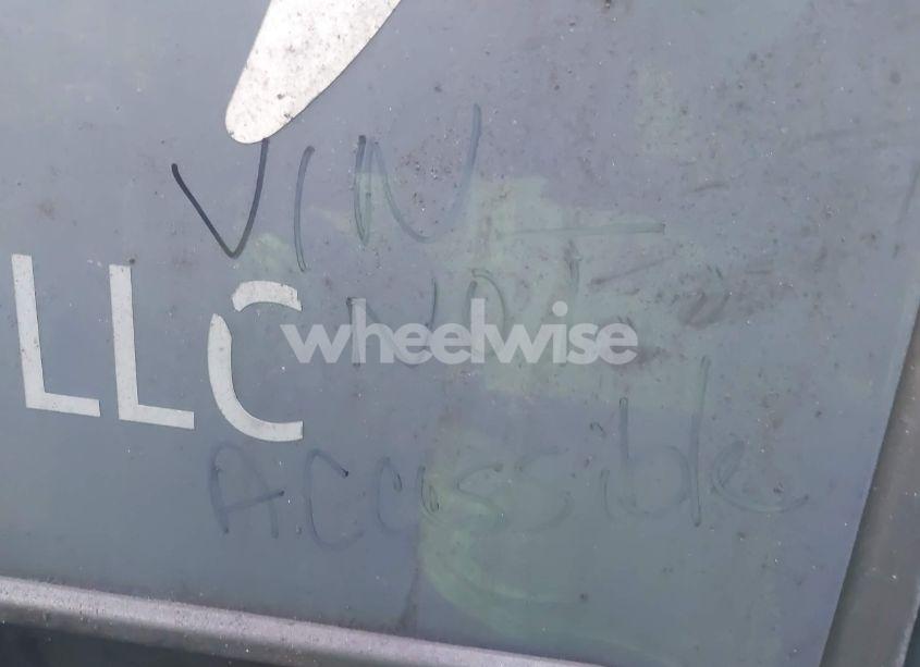 Photo 9 of 2022 Volvo Vnl (VIN 4V4NC9UG0NN317803)