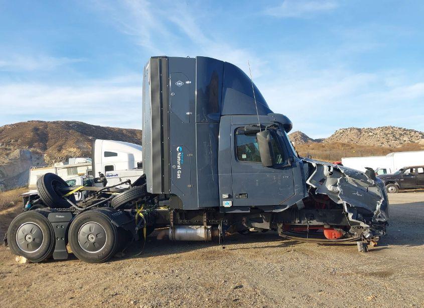 Photo 17 of 2022 Volvo Vnl (VIN 4V4NC9UG3NN312188)