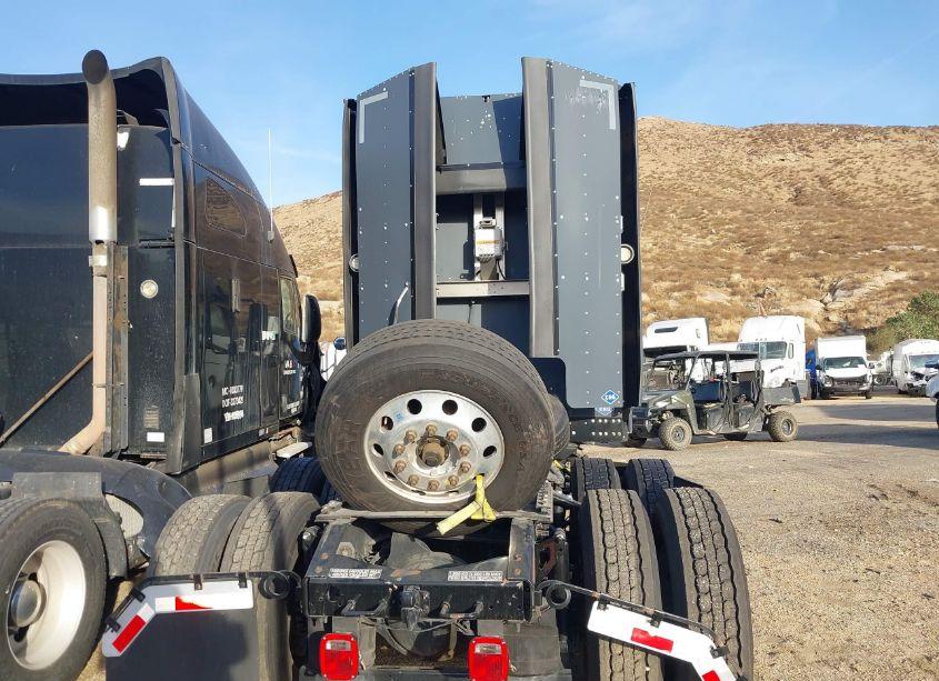 Photo 19 of 2022 Volvo Vnl (VIN 4V4NC9UG3NN312188)