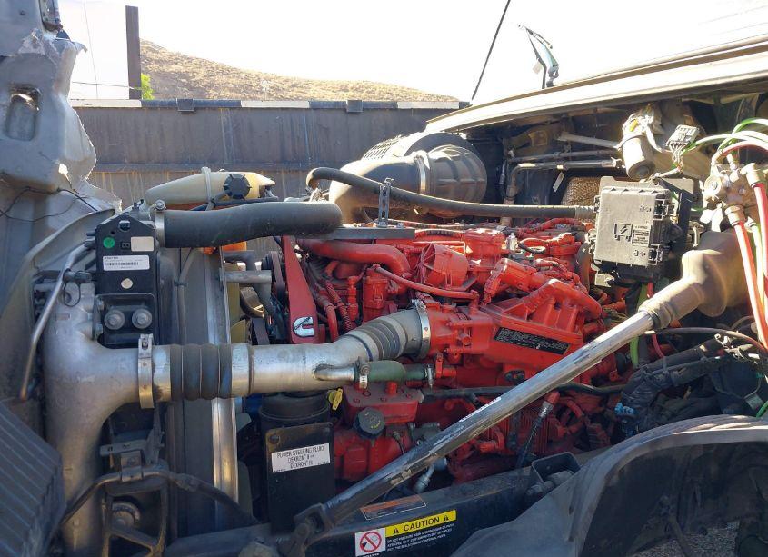 Photo 9 of 2022 Volvo Vnl (VIN 4V4NC9UG3NN312188)