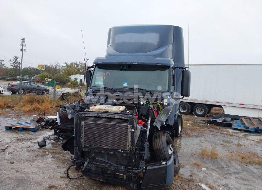 Photo 11 of 2022 Volvo Vnl (VIN 4V4NC9UG4NN309672)