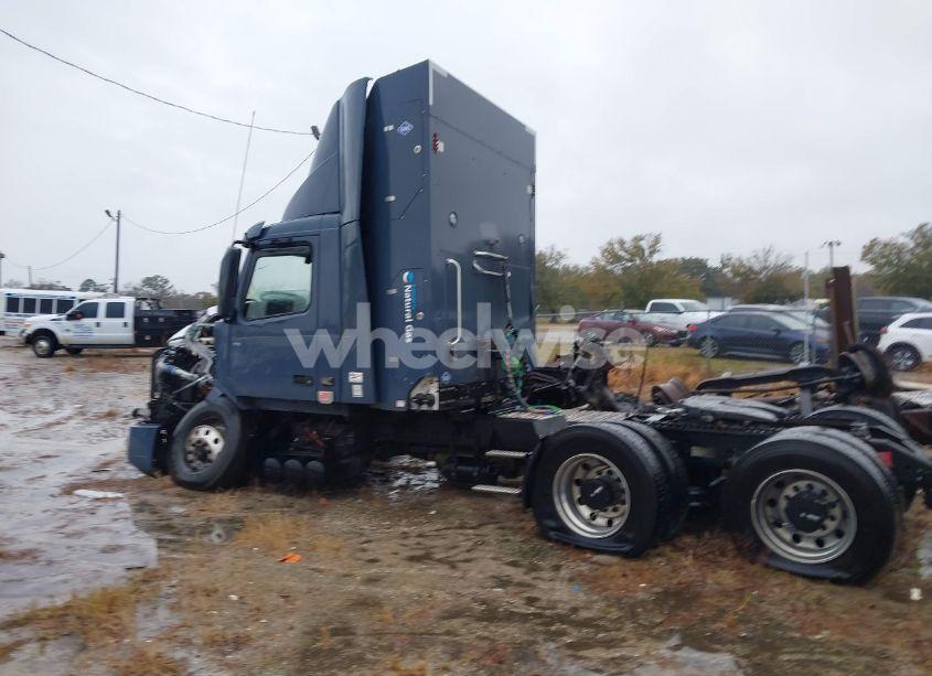 Photo 13 of 2022 Volvo Vnl (VIN 4V4NC9UG4NN309672)