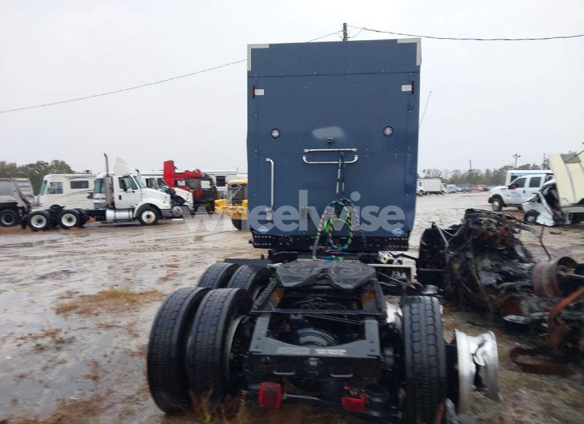 Photo 14 of 2022 Volvo Vnl (VIN 4V4NC9UG4NN309672)