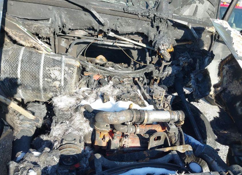 Photo 10 of 2022 Volvo Vnl (VIN 4V4NC9UG4NN311096)