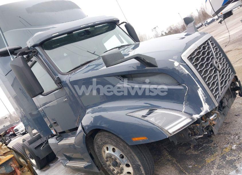 Photo 13 of 2023 Volvo Vnl (VIN 4V4NC9UG5PN335569)