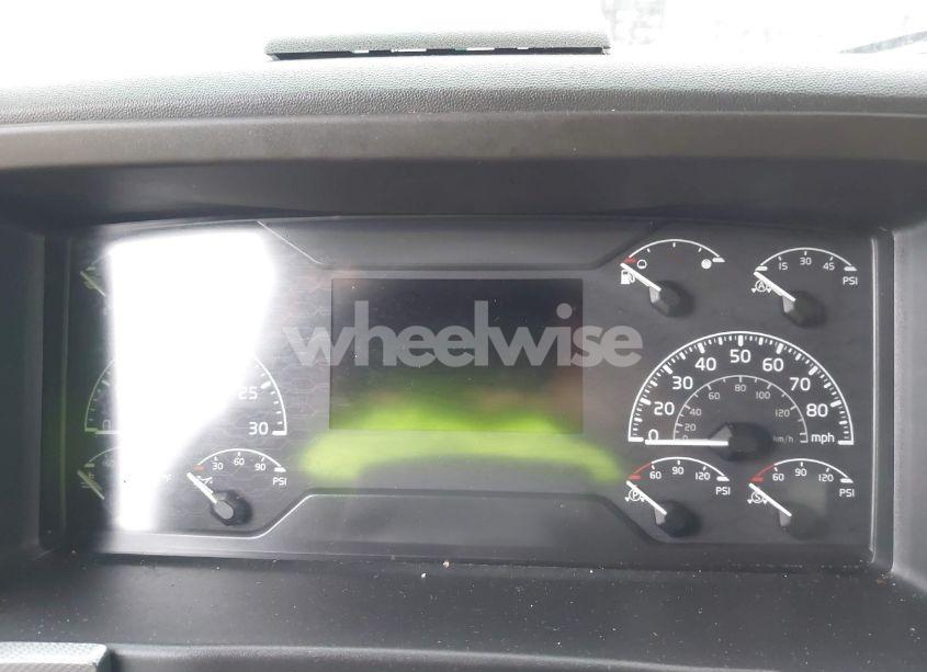 Photo 5 of 2023 Volvo Vnl (VIN 4V4NC9UG5PN335569)