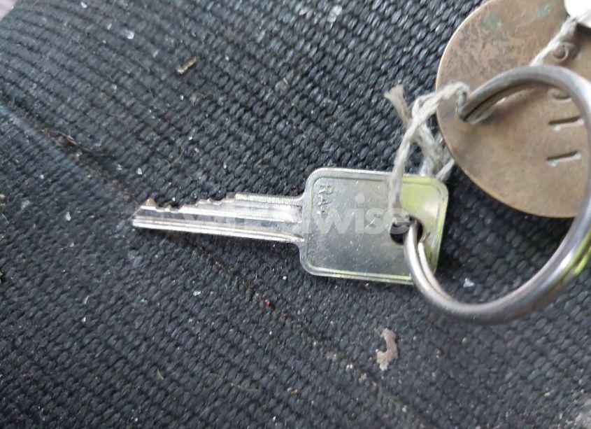 Photo 10 of 2000 Volvo Acl (VIN 4V5SC2JH1YN520559)