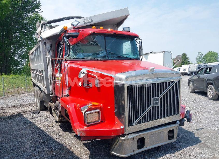 Photo 11 of 2000 Volvo Acl (VIN 4V5SC2JH1YN520559)