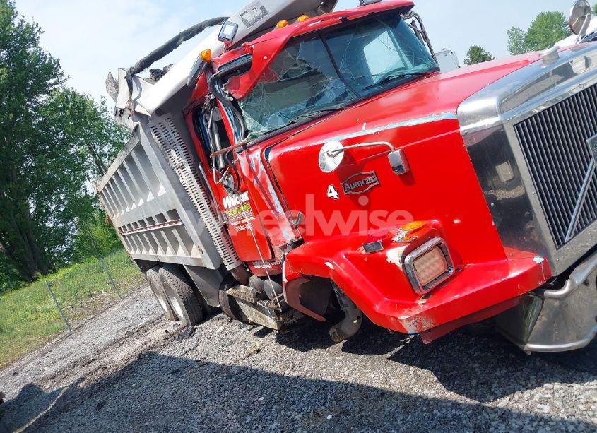 Photo 13 of 2000 Volvo Acl (VIN 4V5SC2JH1YN520559)