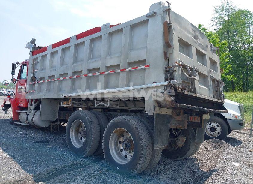 Photo 3 of 2000 Volvo Acl (VIN 4V5SC2JH1YN520559)