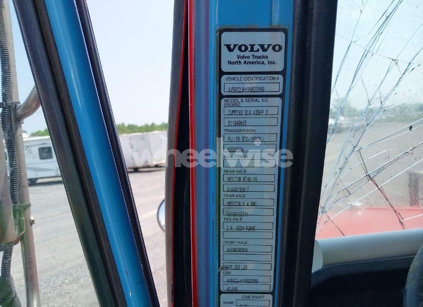 Photo 8 of 2000 Volvo Acl (VIN 4V5SC2JH1YN520559)