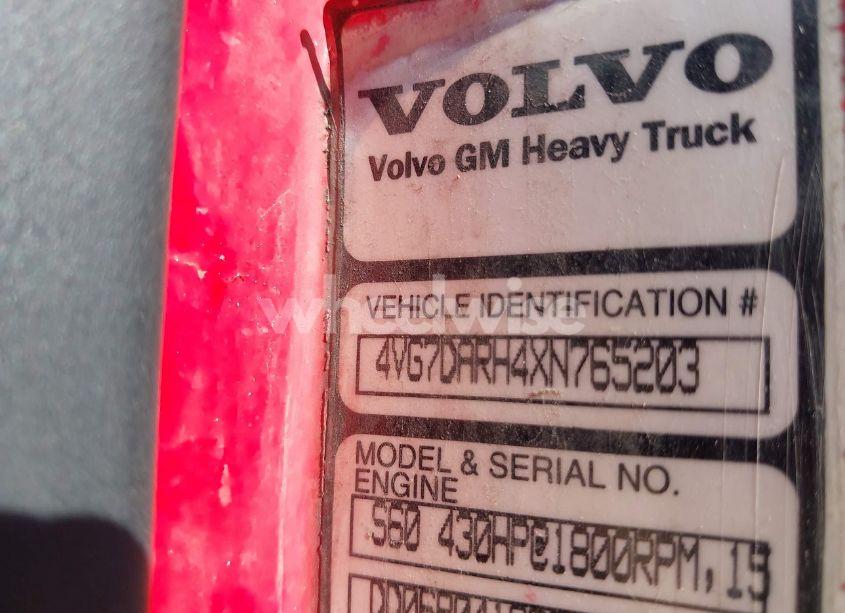 Photo 8 of 1999 Volvo Vn N/A (VIN 4VG7DARH4XN765203)