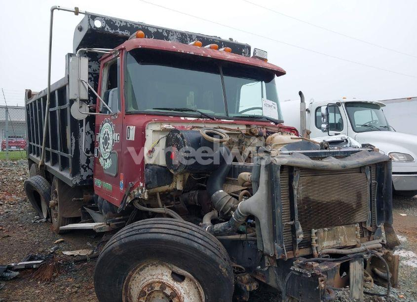 1997 Volvo Conventional WG (VIN 4VHJCCGF0VN859528) main photo