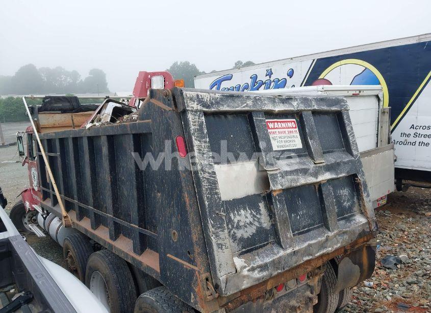 Photo 3 of 1997 Volvo Conventional WG (VIN 4VHJCCGF0VN859528)