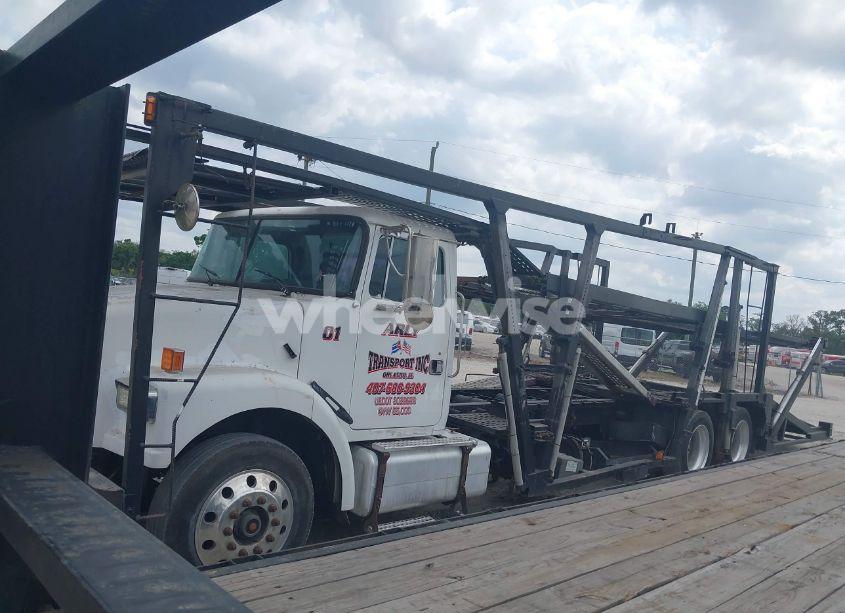 Photo 14 of 1999 Volvo Conventional WAH (VIN 4VHPCEPF3XN785935)