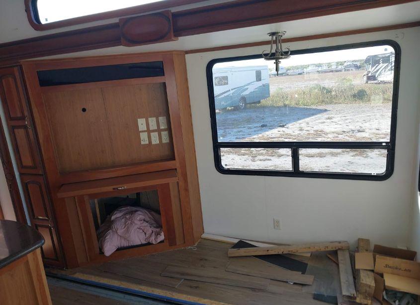 Photo 10 of 2012 Crossroads Other (VIN 4VOFC3426CG002643)