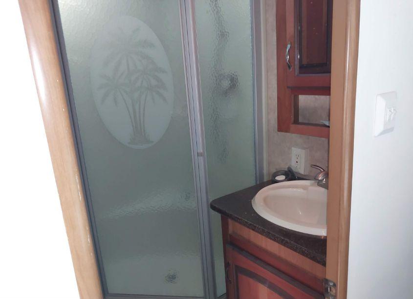 Photo 12 of 2012 Crossroads Other (VIN 4VOFC3426CG002643)