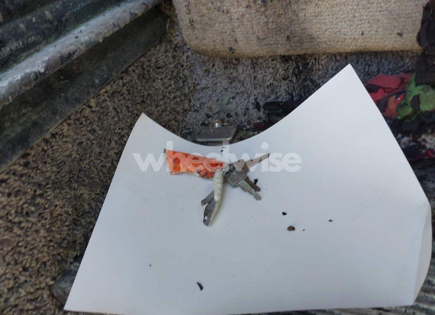 Photo 11 of 2001 National R CARIBBEAN (VIN 4VZ4M9692XC033430)