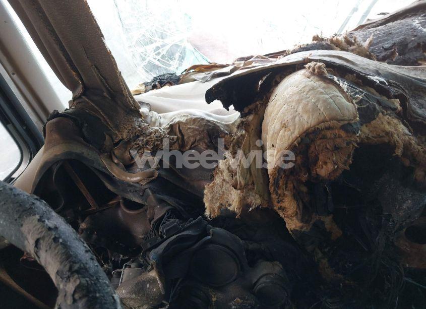 Photo 7 of 2001 National R CARIBBEAN (VIN 4VZ4M9692XC033430)