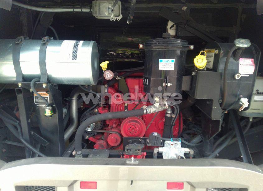 Photo 10 of 2019 Spartan Motors MOTORHOME (VIN 4VZAU1D92KC086421)