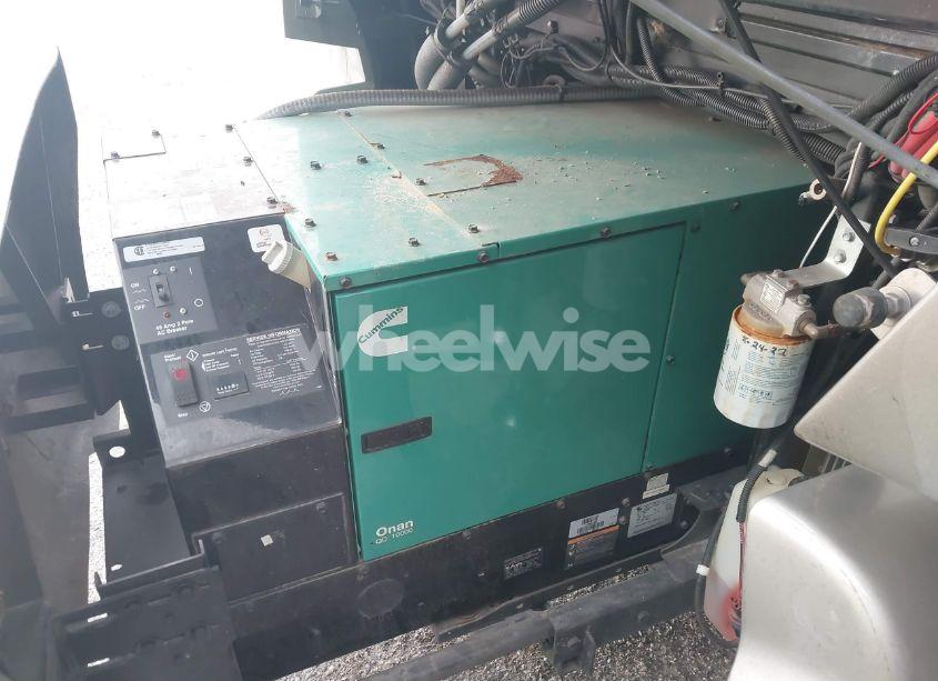 Photo 17 of 2019 Spartan Motors MOTORHOME (VIN 4VZAU1D92KC086421)