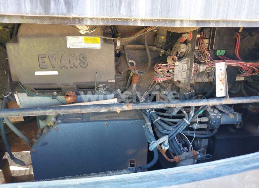 Photo 10 of 2001 Spartan Motors MOTORHOME 4VZ (VIN 4VZBN23971C038338)