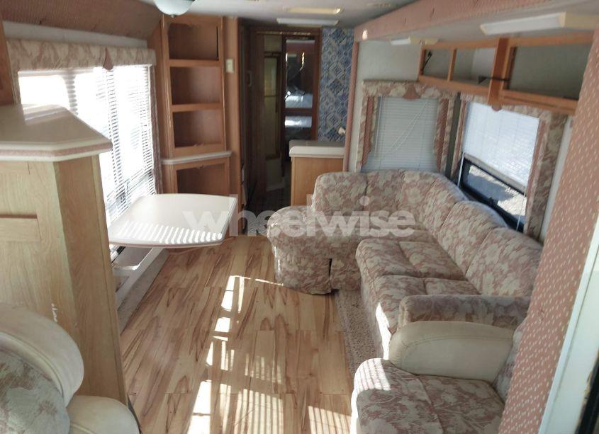 Photo 8 of 2001 Spartan Motors MOTORHOME 4VZ (VIN 4VZBN23971C038338)
